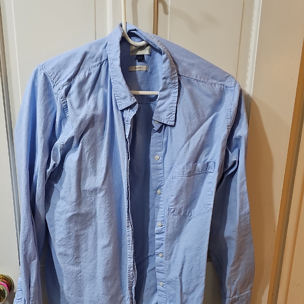 Universal Thread Men's Sky Blue Casual Button Down Shirt